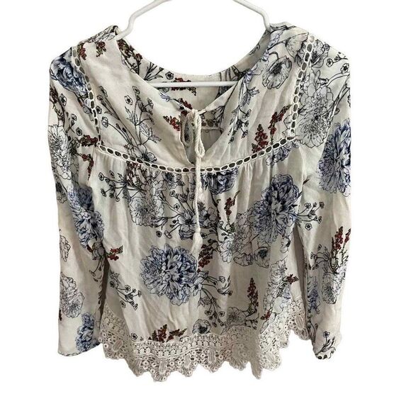 Maeve Anthropologie White Crochet Floral Blouse Top Size Extra Small  100% Rayon - Picture 2 of 10